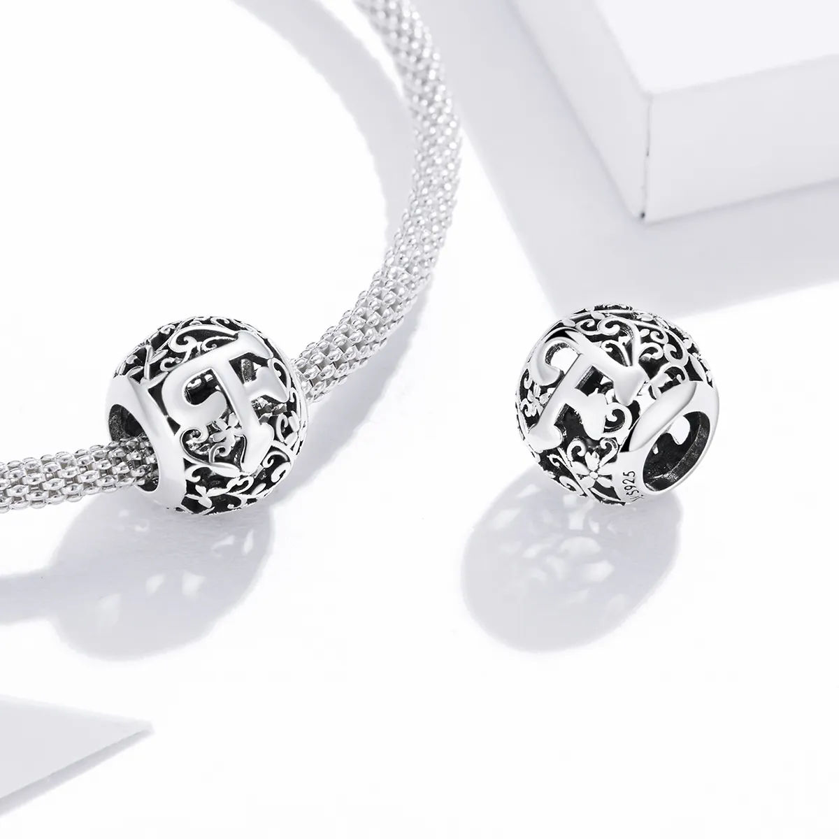 Pandora on sale charms f