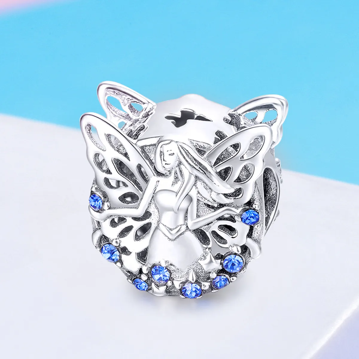 Pandora fairytale store charm