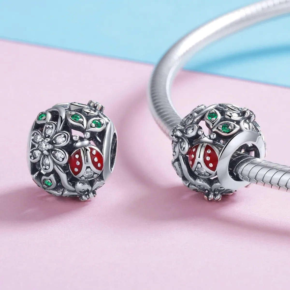 Pandora Style Silver Ladybugs And Flowers Charm - SCC926