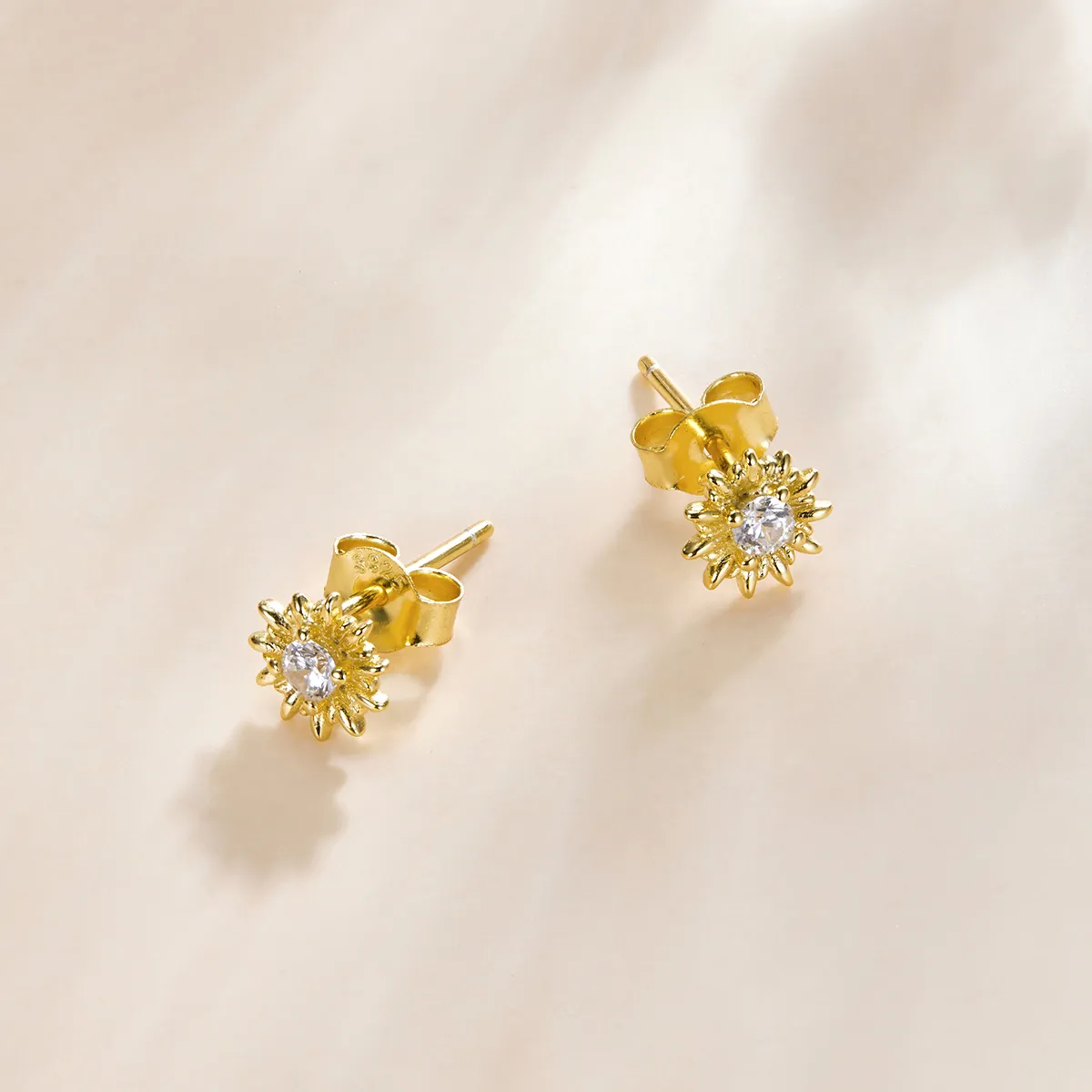 Pandora Style 18ct Gold Plated Sunflower Stud Earrings - SCE1057