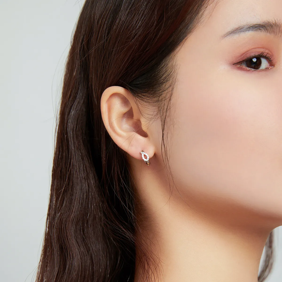 Pandora Style Silver Shining Drops Hoop Earrings - SCE1046