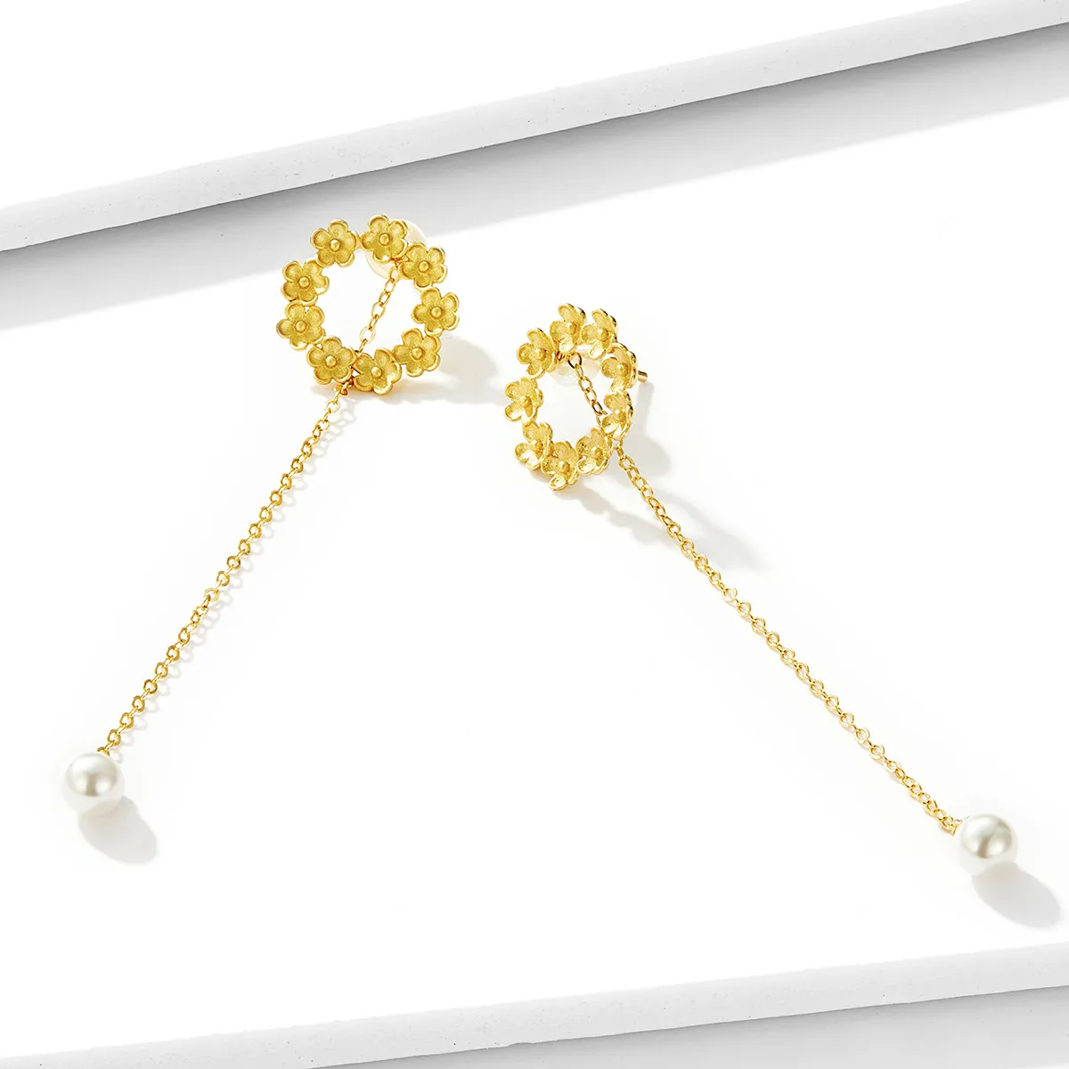 Pandora Style Little Flower Hanging Earrings - BSE290