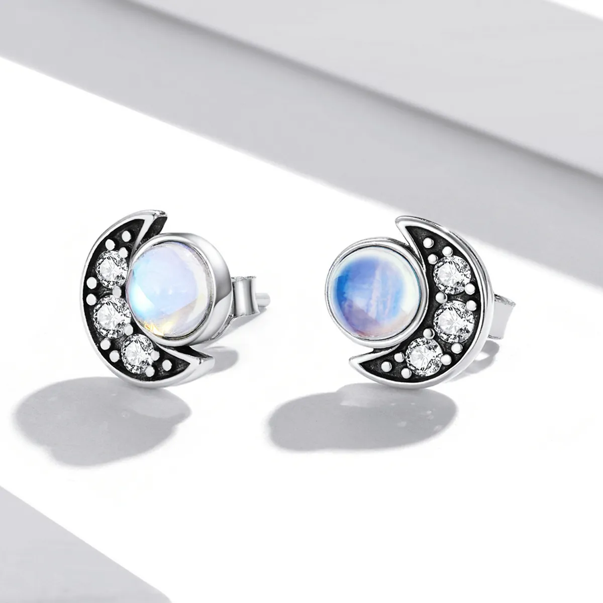 Pandora on sale moonstone earrings