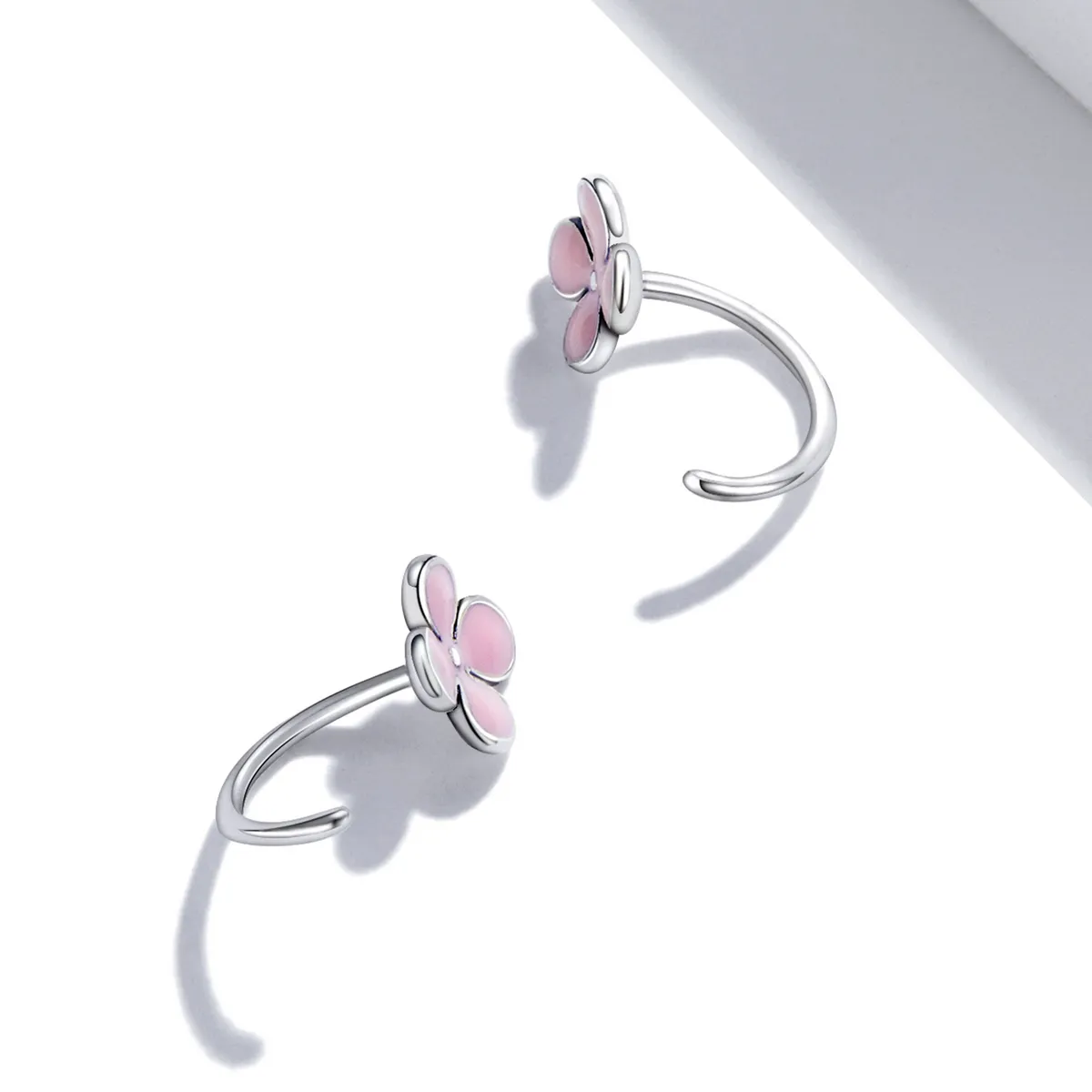 Pandora 2025 primrose earrings