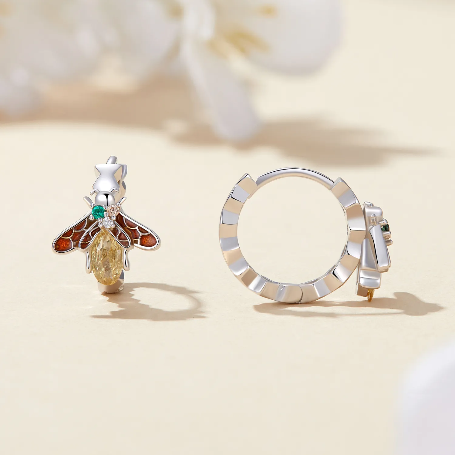 Pandora 2025 earrings bee