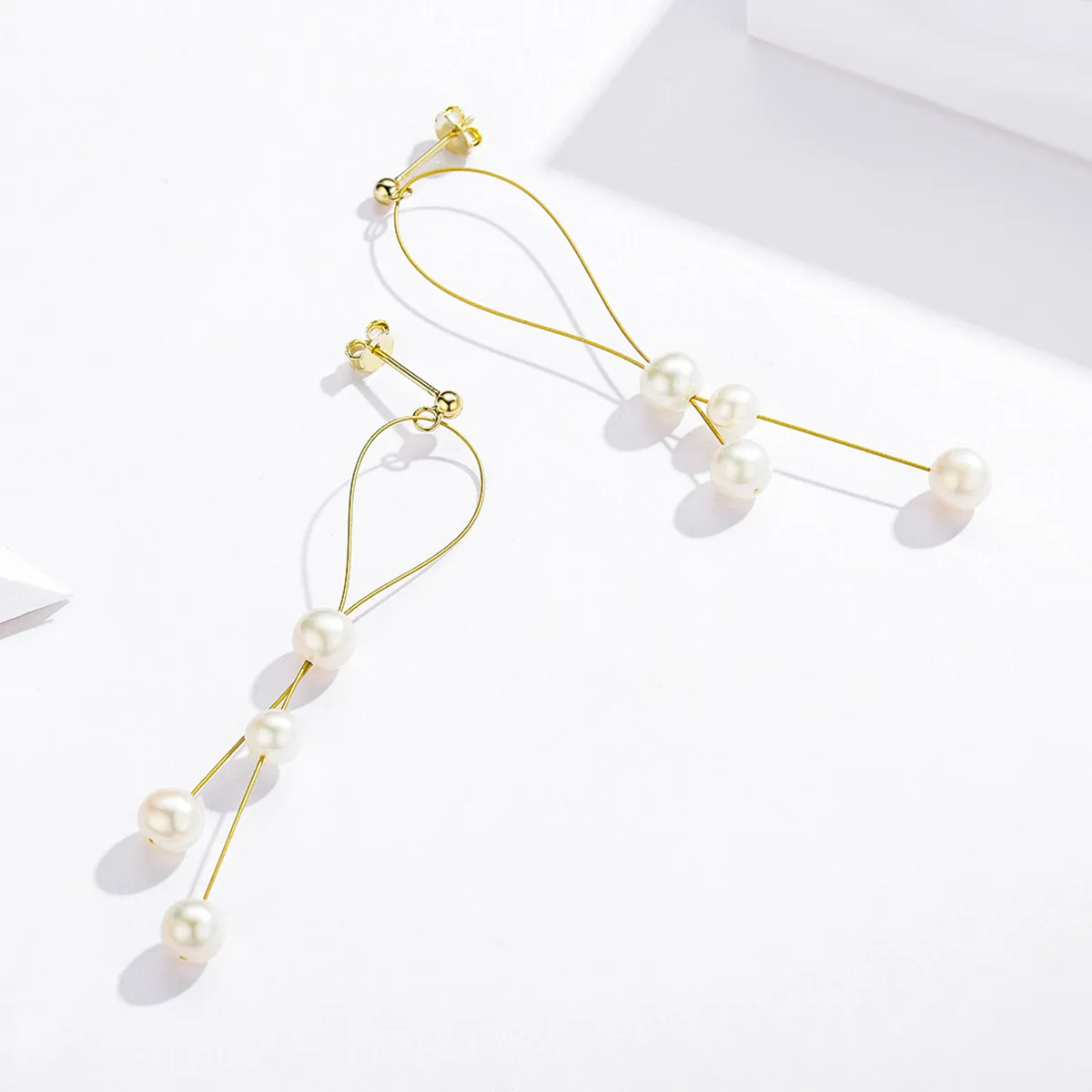 Pandora Style Gold-Plated Gentle Pearl Hanging Earrings - SCE615