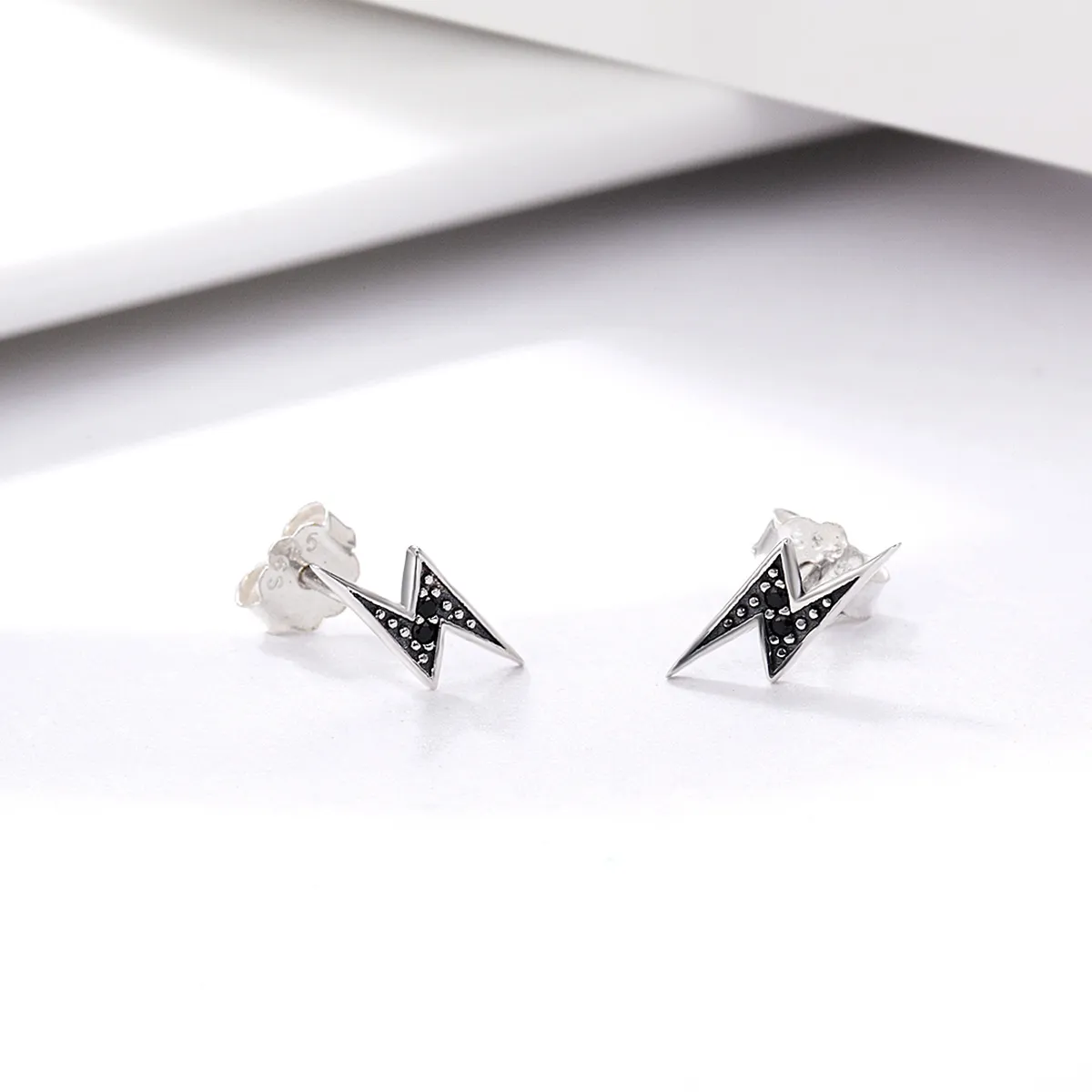 Pandora Style Silver Lightning Stud Earrings - SCE156