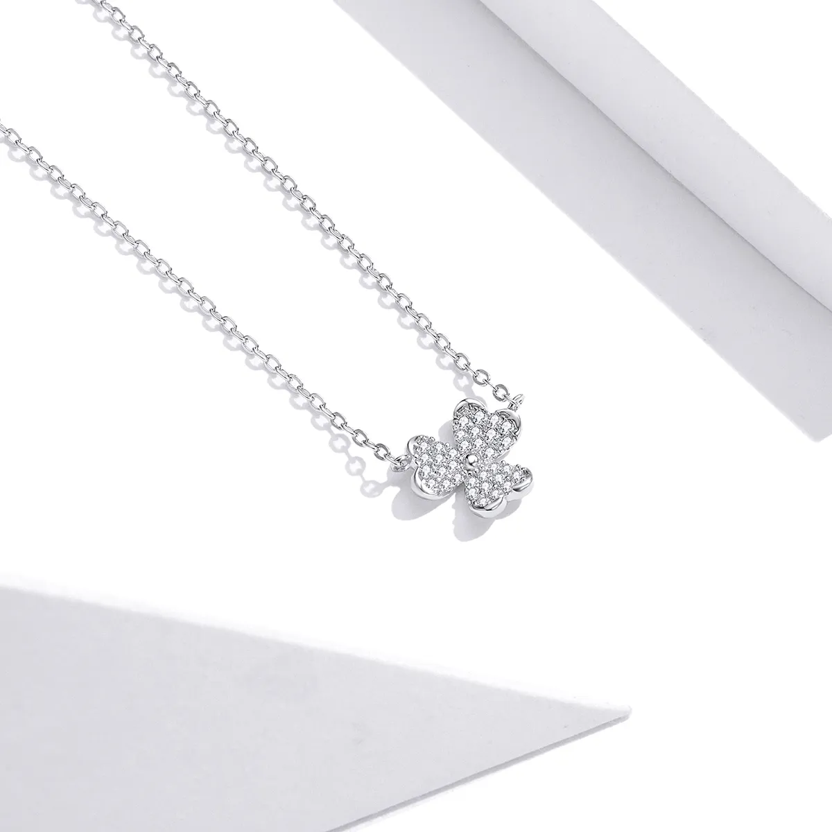Pandora Style Silver Clover Necklace - SCN401