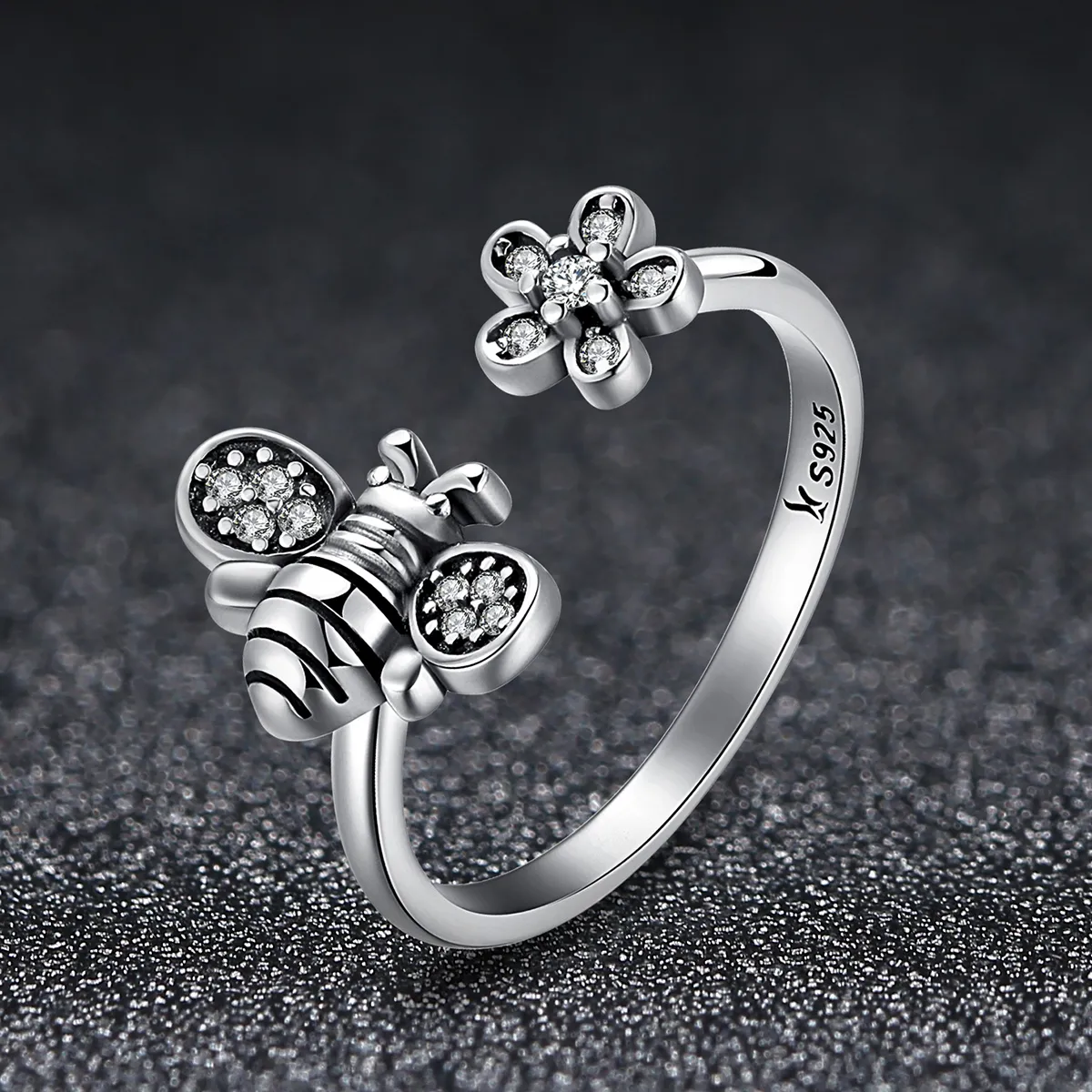 Pandora Style Silver Bee and Flower Ring - SCR086