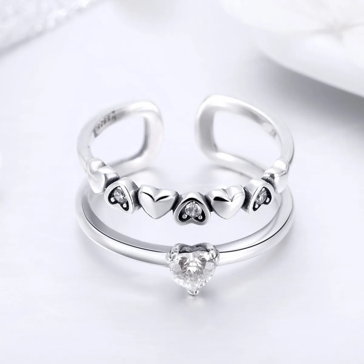 Pandora Style Silver Exquisite Heart Ring - SCR429