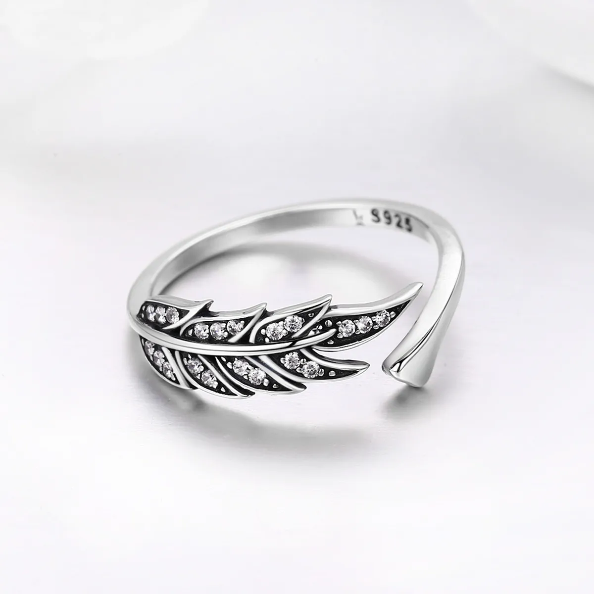 Pandora Style Silver Gorgeous Leaves Ring - SCR313